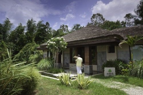 The Serai Kabini Begūr Exteriör bild